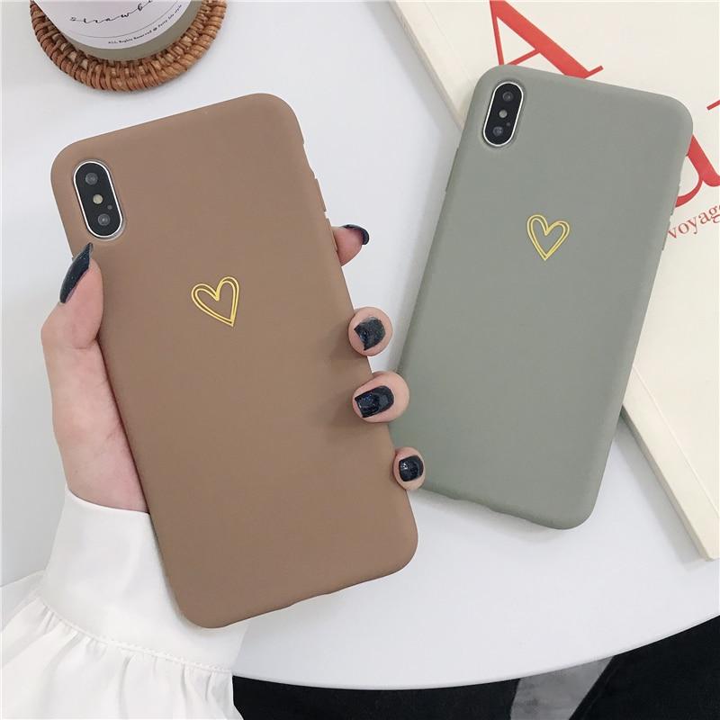 Hollow-Out Heart Vintage Case - Jelly Cases